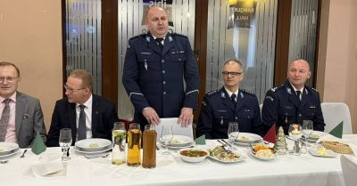 Opłatkowe spotkanie gnieźnieńskiej policji pełne ciepła