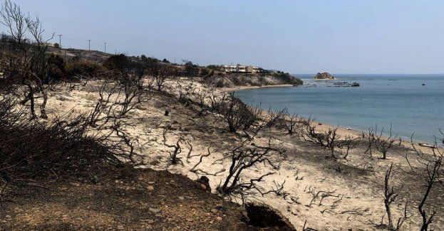 Polacy od doby koczują na lotnisku w Rodos, nie wiedzą, kiedy wrócą