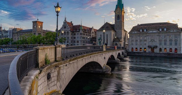 Jeden most rozbierają i zaczynają budowę drugiego