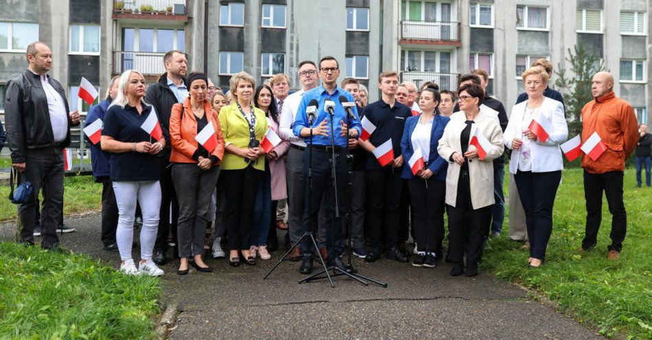 zdjęcie: Obiecuję, ze w trzeciej kadencji priorytetowym zadaniem będzie zwiększenie liczy mieszkań / fot. PAP