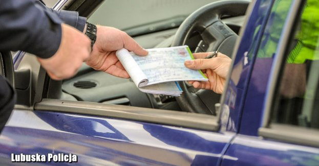 Nie ma taryfy ulgowej dla piratów drogowych- niebezpieczna prędkość zakończona wysokim mandatem i 13 punktami karnymi