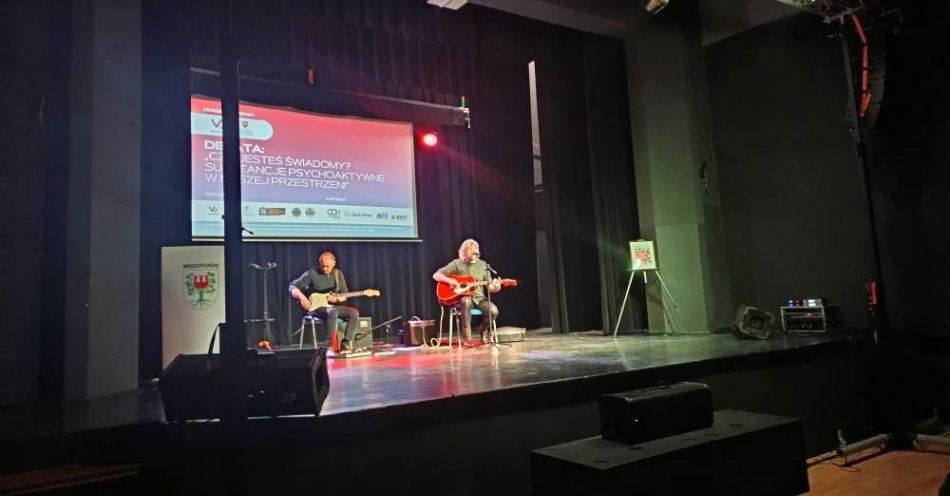 zdjęcie: Debata młodzieżowa w Międzychodzie o substancjach psychoaktywnych / fot. KPP Międzychód