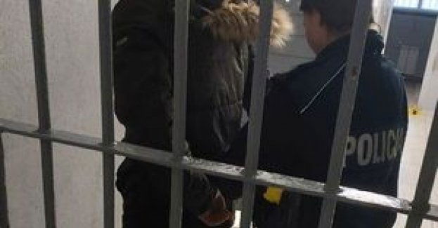 40-latek odpowie za znęcanie się nad rodzicami