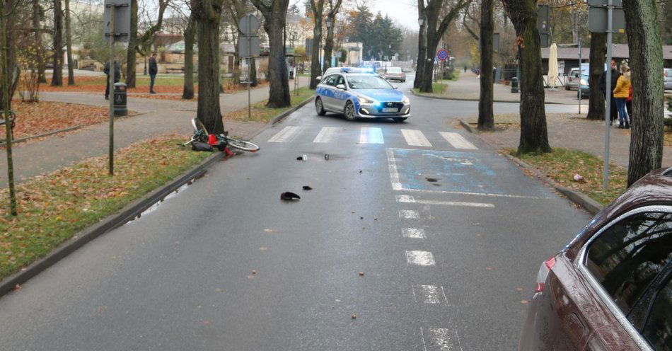 zdjęcie: Wypadek z udziałem 86-letniego rowerzysty / fot. KPP Aleksandrów