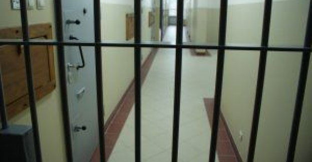 Poszukiwany do odbycia kary pozbawienia wolności zatrzymany przez  policjantów z Myszyńca