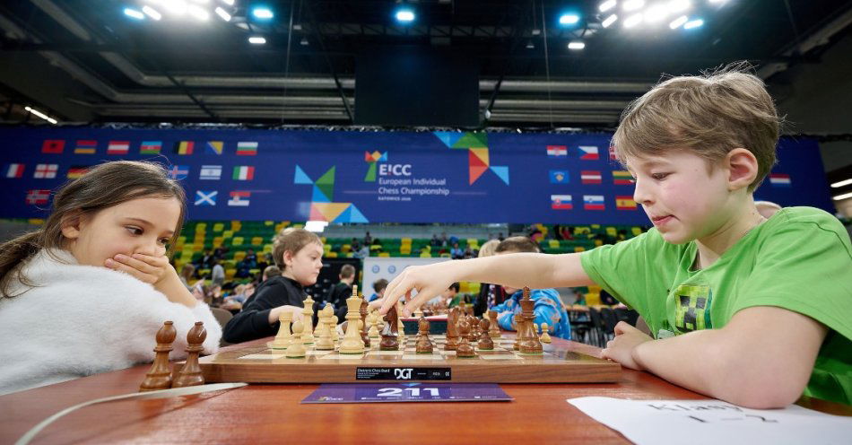 zdjęcie: Katowice chcą rozwijać edukację szachową wśród dzieci. Celem jest wprowadzenie szachów do wszystkich szkół / fot. Rafał Oleksiewicz