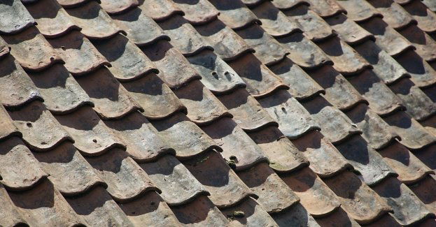 Policja zatrzymała 28-latka w związku z pożarem dachu przy ul. Garbarskiej