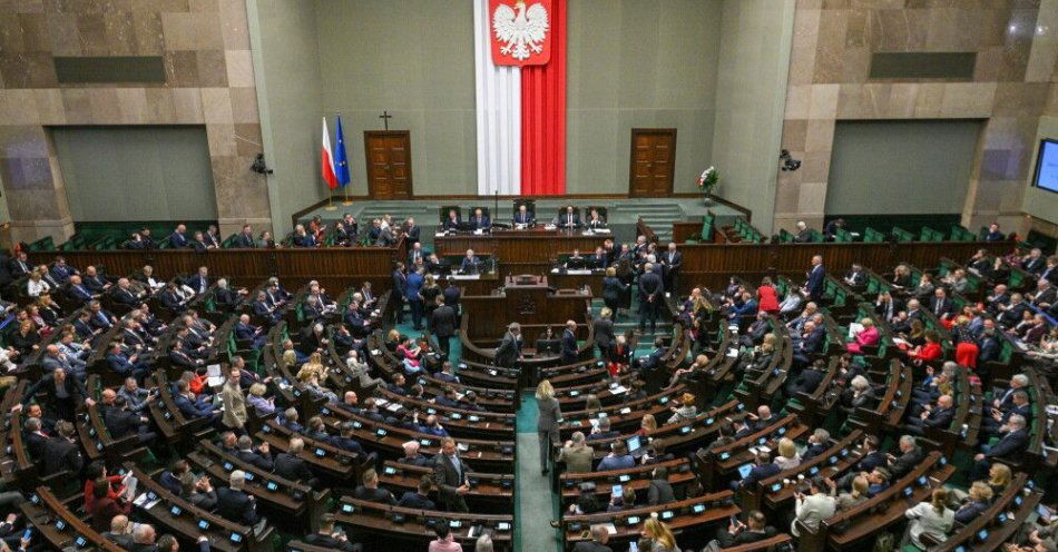 zdjęcie: Sejm uchwalił reformę Państwowej Inspekcji Pracy / Warszawa, 11.03.2026. Sala obrad Sejmu, 11 bm. Posłowie zajmą się projektem uchwały dot. Trybunału Konstytucyjnego. Sejm będzie też kontynuował prace nad projektem zmian w ustawie o Państwowej Inspekcji Pracy.  (ad) PAP/Marcin Obara