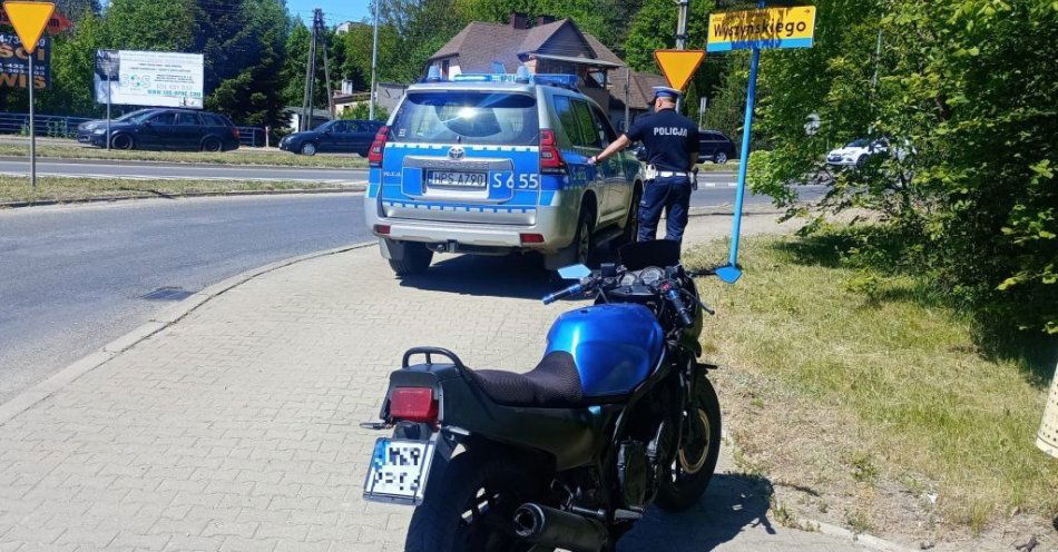 zdjęcie: Kierował motocyklem z zakazem i narkotykami / fot. KPP Starachowice