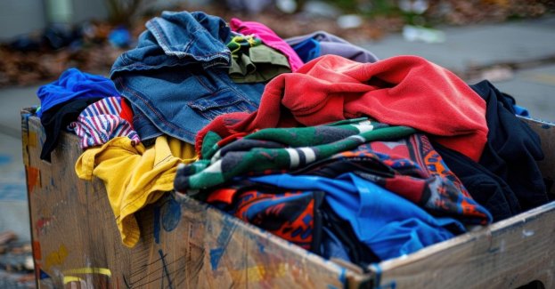 Trzy razy w miesiącu mobilne zbiórki zużytej odzieży i tekstyliów