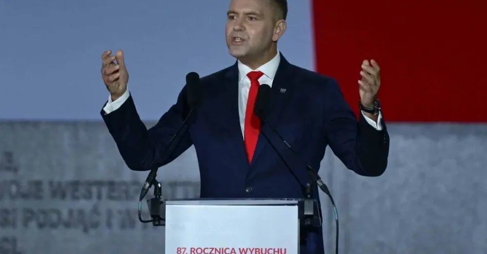 zdjęcie: Prezydent apeluje do kanclerza Niemiec: załatwmy sprawę reparacji i zadośćuczynienia / Gdańsk, 01.09.2026. Obchody 87. rocznicy wybuchu II wojny światowej. Prezydent RP Karol Nawrocki podczas uroczystości przed Pomnikiem Obrońców Wybrzeża na Westerplatte w Gdańsku, 1 bm. Jednym z pierwszych wydarzeń rozpoczynających II wojnę światową był atak niemieckiego pancernika „Schleswig-Holstein” na polską składnicę wojskową na Westerplatte, 1 września 1939 roku o godzinie 4:45. (sko) PAP/Adam Warżawa