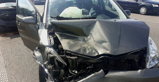 Jedna osoba poszkodowana w wypadku drogowym na trasie s-7.