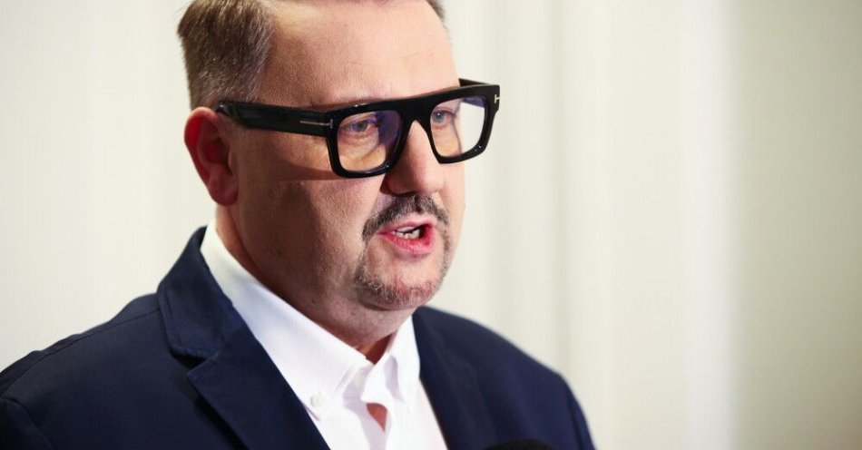 zdjęcie: Prezydent Bielska-Białej ogłosił pogotowie przeciwpowodziowe w mieście / fot. PAP