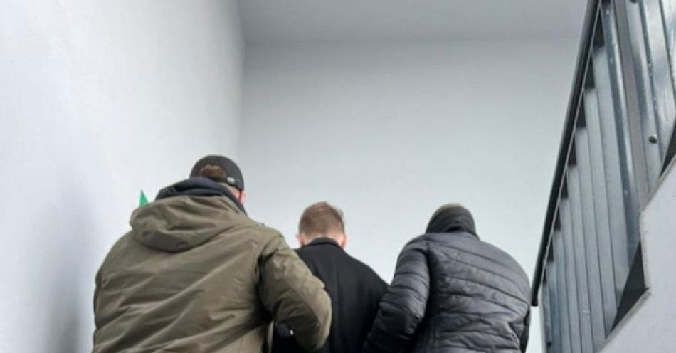 zdjęcie: Seryjny włamywacz w rękach policjantów z powiatu krakowskiego / fot. KPP w Krakowie