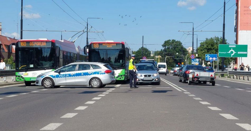zdjęcie: Pomagamy mieszkańcom w związku z ujawnieniem niewybuchu / fot. KMP Lublin
