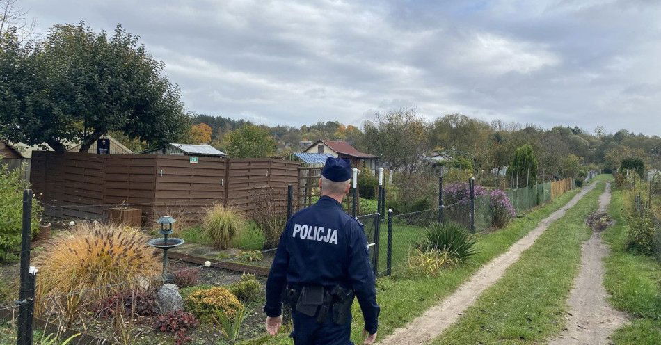 zdjęcie: Dzielnicowi patrolowali ogródki działkowe. Apel o czujność / fot. KPP w Łobzie
