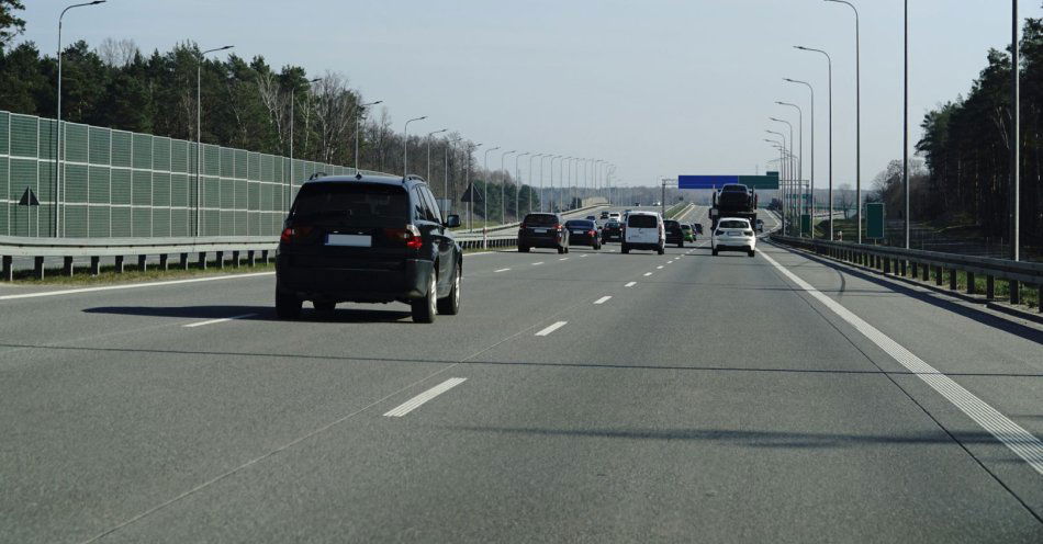 zdjęcie: Pomimo kontroli ruch na polsko-litewskiej granicy przebiega sprawnie / v43305906