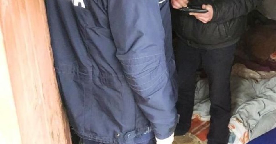 zdjęcie: Kielce: policjanci i streetworker szukają bezdomnych / fot. KMP Kielce