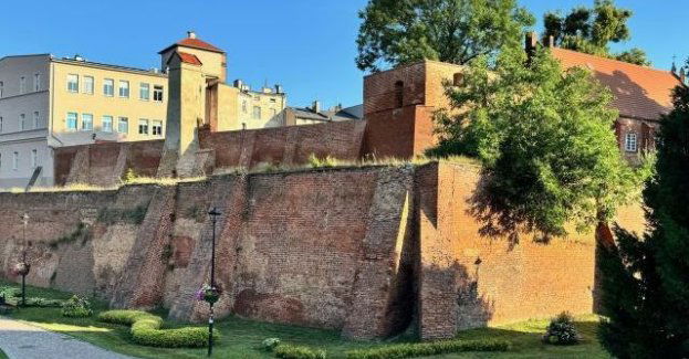 Prace konserwatorskie murów miejskich