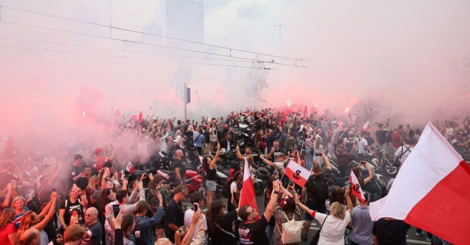 zdjęcie: Ulicami stolicy przeszedł Marsz Powstania Warszawskiego / fot. PAP