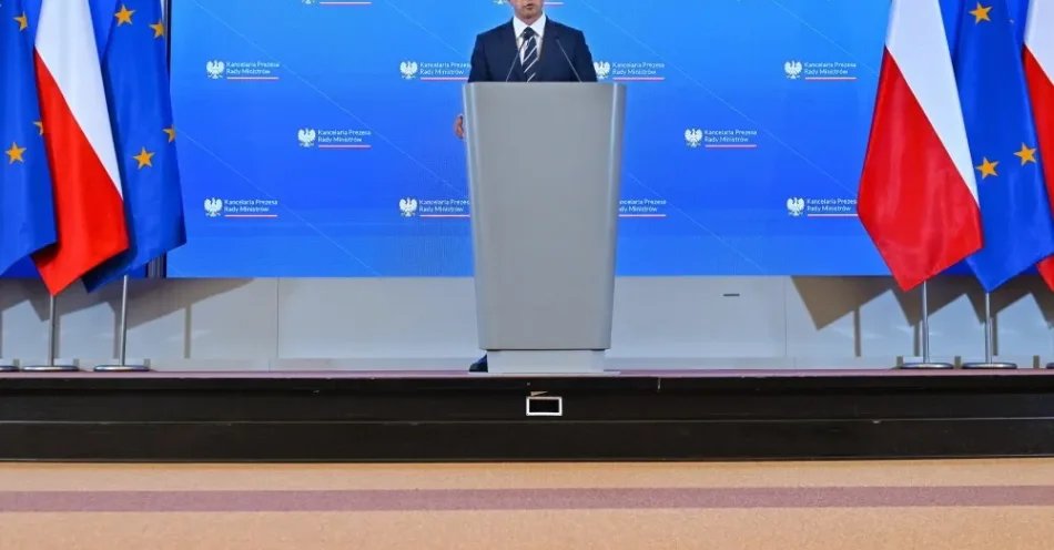 zdjęcie: Szłapka: na razie nic nie wskazuje na to, że będzie nowy pełnomocnik ds. promocji marki Polski / Warszawa, 18.08.2026. Rzecznik rządu Adam Szłapka na konferencji prasowej po posiedzeniu Rady Ministrów w KPRM w Warszawie, 18 bm. (ad) PAP/Piotr Nowak