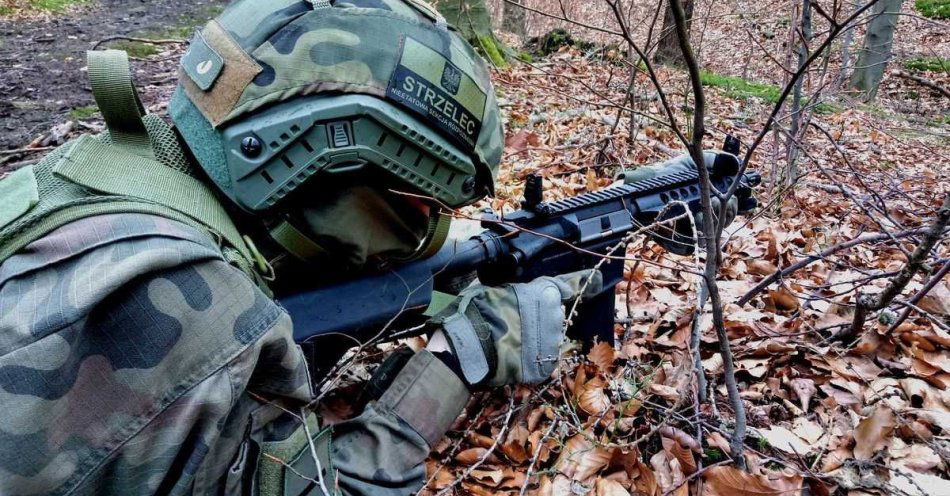 zdjęcie: Wapienica: trening Jednostki Strzeleckiej przy ul. Tartacznej / fot. KMP w Bielsku-Białej