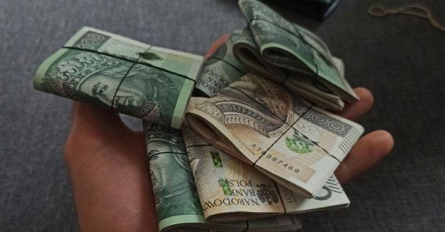 Wyłudzał pieniądze, podszywając się pod inne osoby i instytucje - został zatrzymany przez wrocławskich policjantów