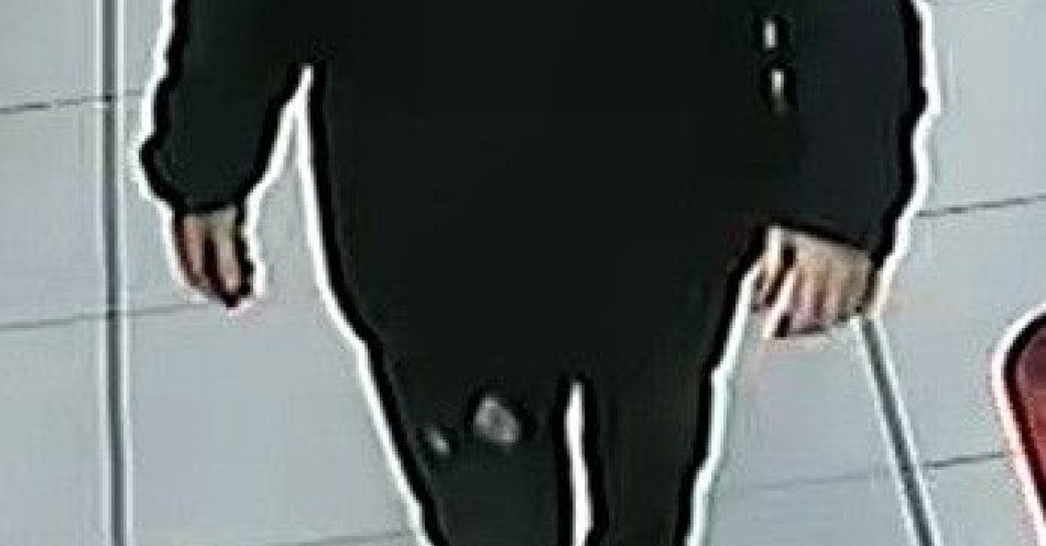 zdjęcie: Sulejów i Piotrków: policja publikuje wizerunki złodziei / fot. KMP w Piotrkowie Trybunalskim