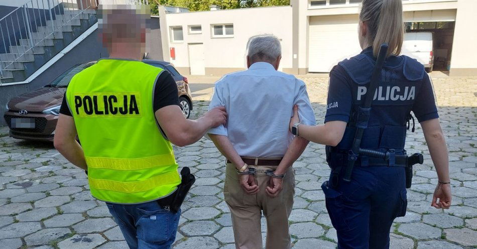 zdjęcie: 72-latek tymczasowo aresztowany za znęcanie się nad żoną / fot. KMP Chełm