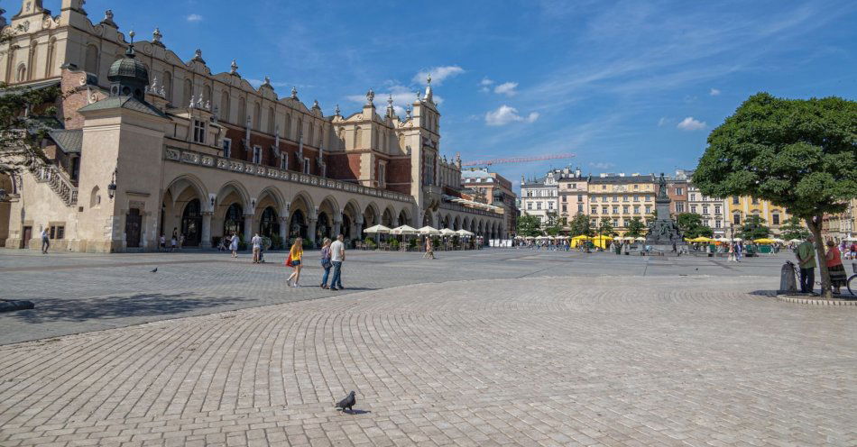 zdjęcie: Z Wawelu wyruszyła 45. Piesza Pielgrzymka Krakowska na Jasną Górę / v22310755