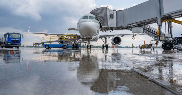 Na lotnisku Katowice rozpoczęła się budowa węzła towarowo-paliwowego