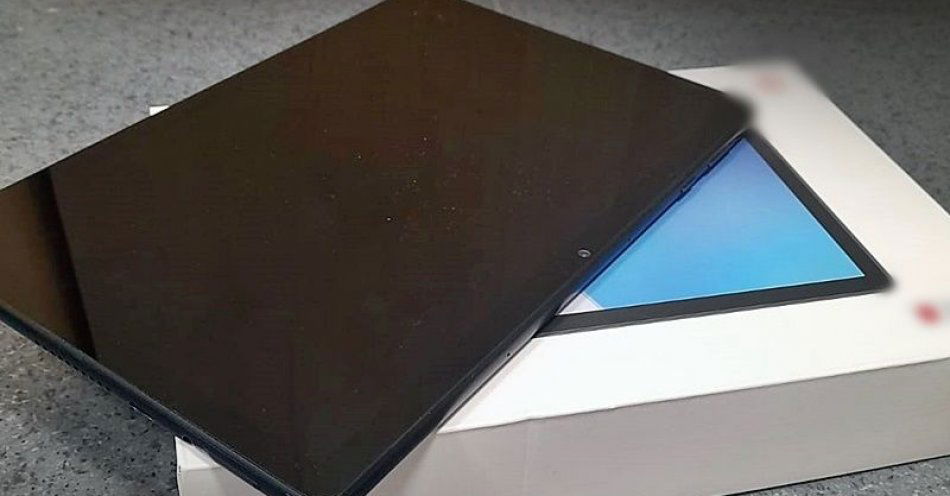 zdjęcie: 37-latek przywłaszczył sobie telefon komórkowy oraz tablet. To drugie urządzenie sprzedał w lombardzie. Teraz odpowie za dwa przestępstwa / fot. KMP w Wałbrzychu