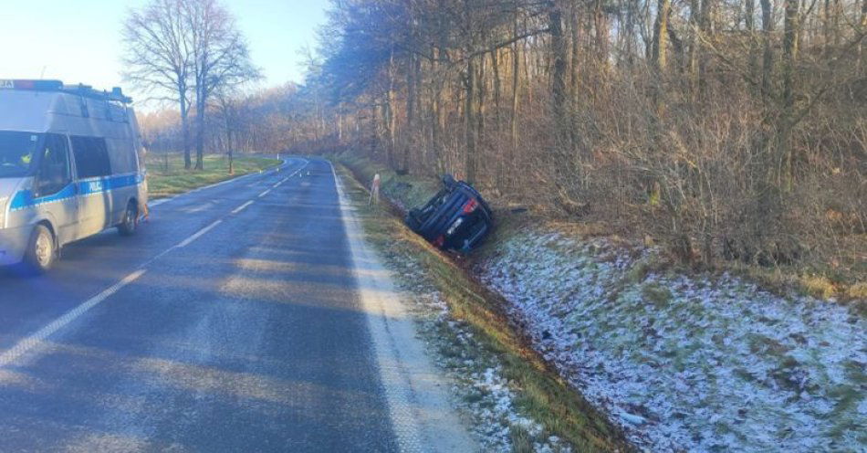 zdjęcie: Groźny wypadek na DW 351 w Lasowie. Apel o ostrożność / fot. KPP w Zgorzelcu