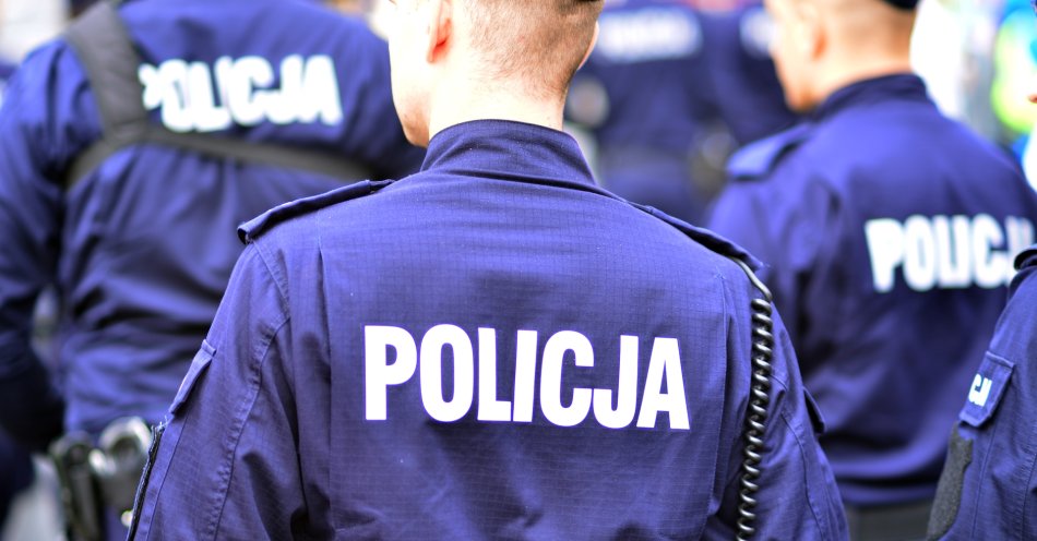 zdjęcie: Prokuratura wszczęła śledztwo ws. napaści na policjantów / v35077914