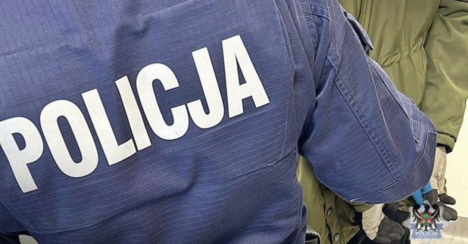 zdjęcie: Najpierw ukradli klucz do pomieszczenia, a trzy tygodnie później wrócili, by dokonać włamania / fot. KMP w Wałbrzychu