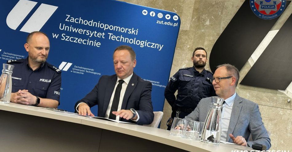 zdjęcie: Szczecińscy policjanci otrzymają nowego psa służbowego. Zakup jest wspierany przez Zachodniopomorski Uniwersytet Technologiczny / fot. KMP w Szczecinie