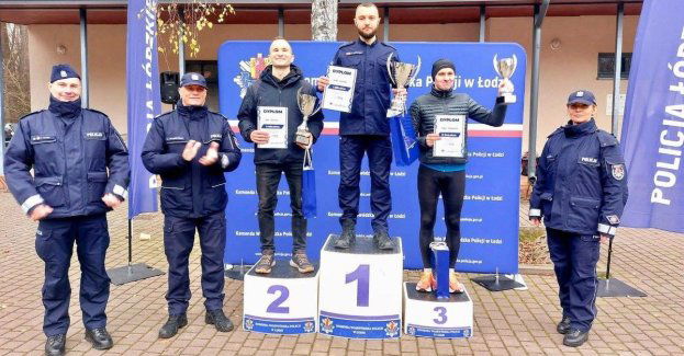 Suchedniowski policjant na podium Niebieskiego Biegu