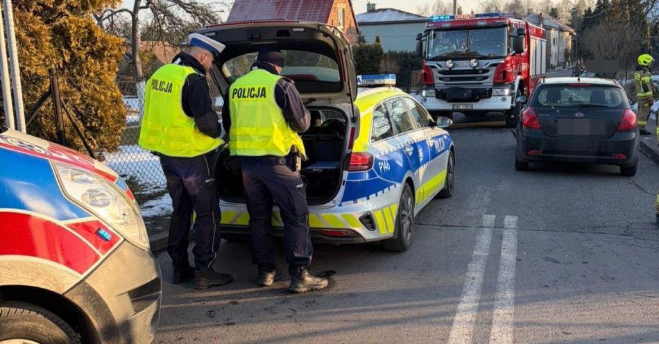 zdjęcie: Nastolatek ranny po zderzeniu motocykla z osobówką w Czyżowicach / fot. KPP w Wodzisławiu Śląskim