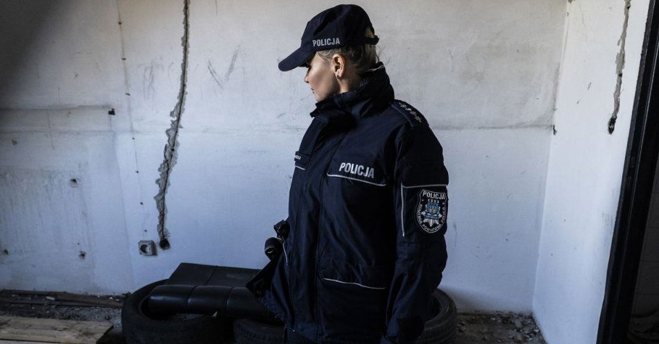 zdjęcie: Dzielnicowi kontrolują pustostany i miejsca gromadzenia się osób bezdomnych / fot. KPP w Nowym Dworze Gdańskim