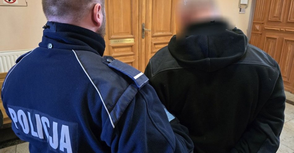 zdjęcie: Areszt dla podpalacza w centrum Leszna / fot. KMP w Lesznie