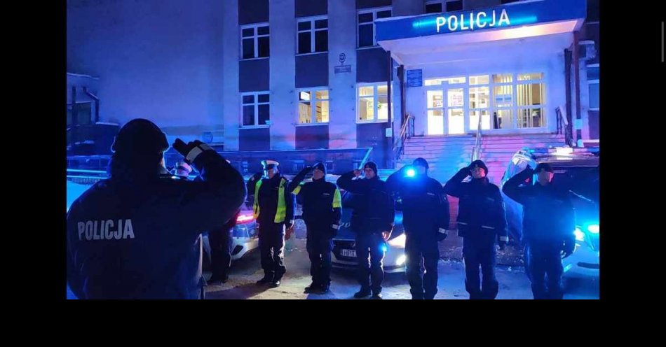 zdjęcie: Policjanci oddali hołd zastrzelonym na służbie / fot. KMP w Elblągu