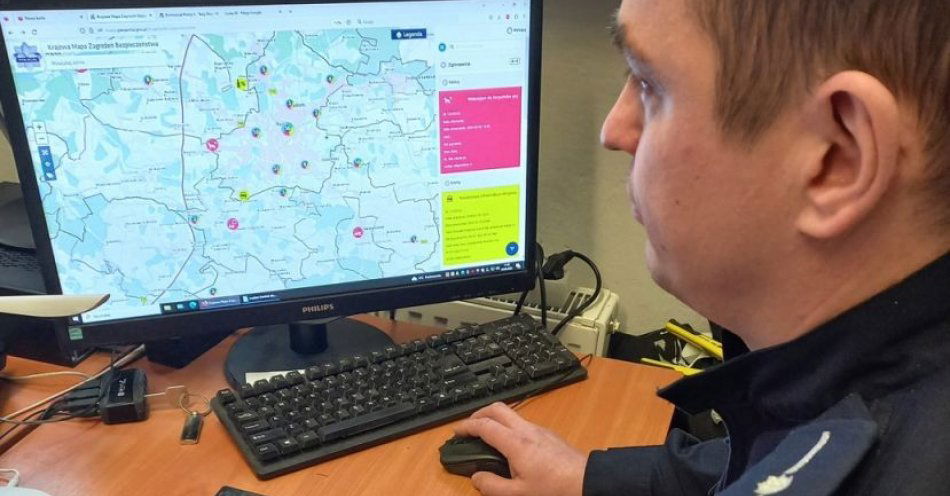zdjęcie: Coraz więcej zgłoszeń na Krajowej Mapie Zagrożeń Bezpieczeństwa / fot. KMP w Radomiu