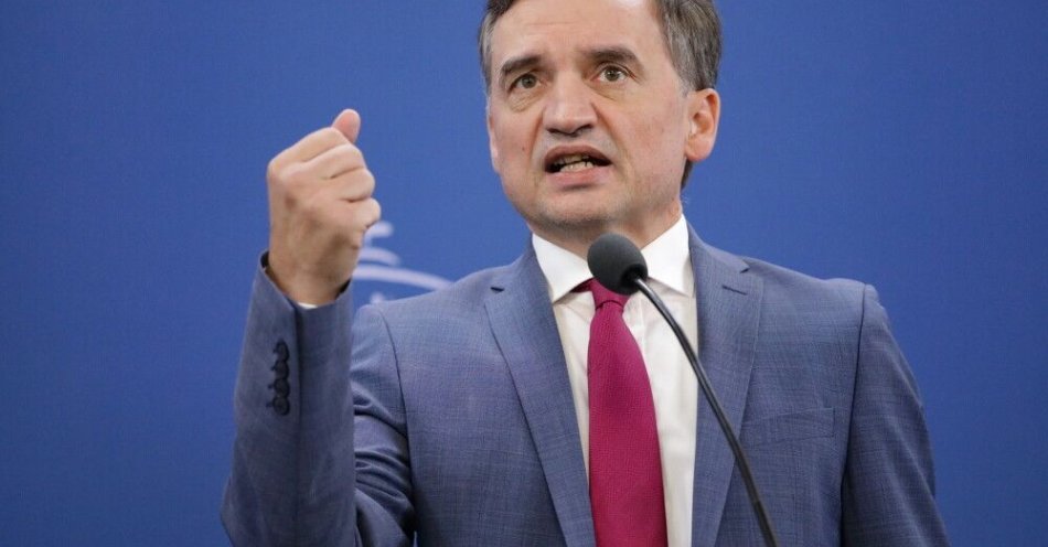 zdjęcie: Sąd zgodził się na przymusowe doprowadzenie Ziobry na komisję ds. Pegasusa / fot. PAP