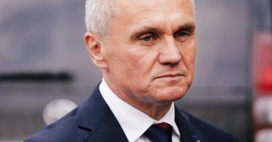 zdjęcie: Powinna powstać aplikacja do zgłaszania dronów / fot. PAP