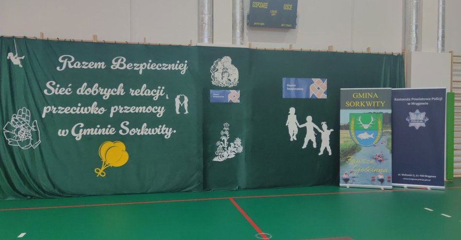 zdjęcie: Sieć dobrych relacji w Sorkwitach: gala przeciw przemocy / fot. KPP w Mrągowie