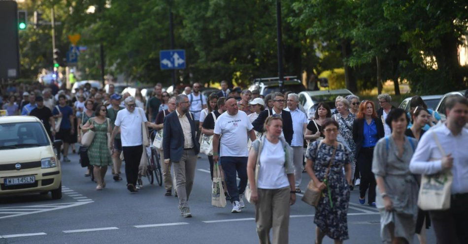 zdjęcie: Poniedziałkowe utrudnienia w związku z Marszem Pamięci / fot. PAP