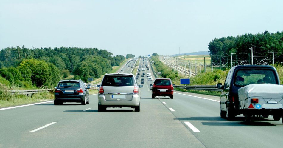 zdjęcie: Od poniedziałku zmiany w organizacji ruchu na podmiejskim odcinku A2 / v49303500