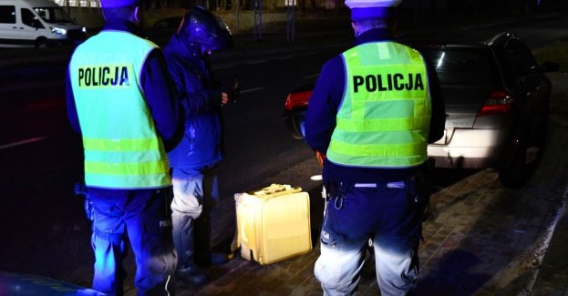 Odblaskowa noc policji: jak być widocznym po zmroku