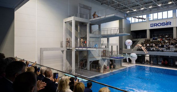 Nowy rzeszowski basen oficjalnie otwarty