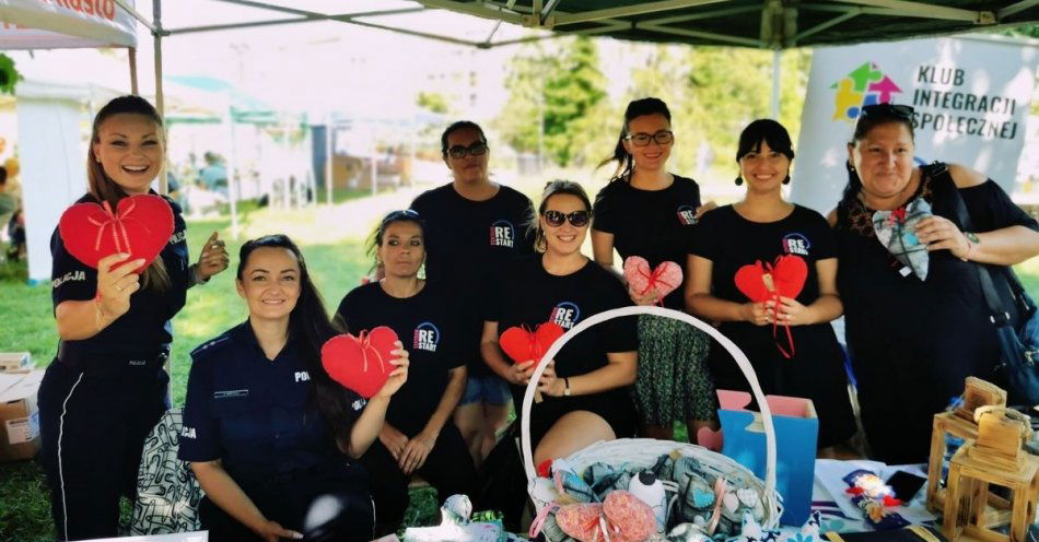 zdjęcie: Policjanci wspierali Dni Osób Niepełnosprawnych / fot. KMP Opole
